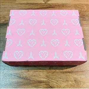 Jeffree star SUPREME valentines mystery box.